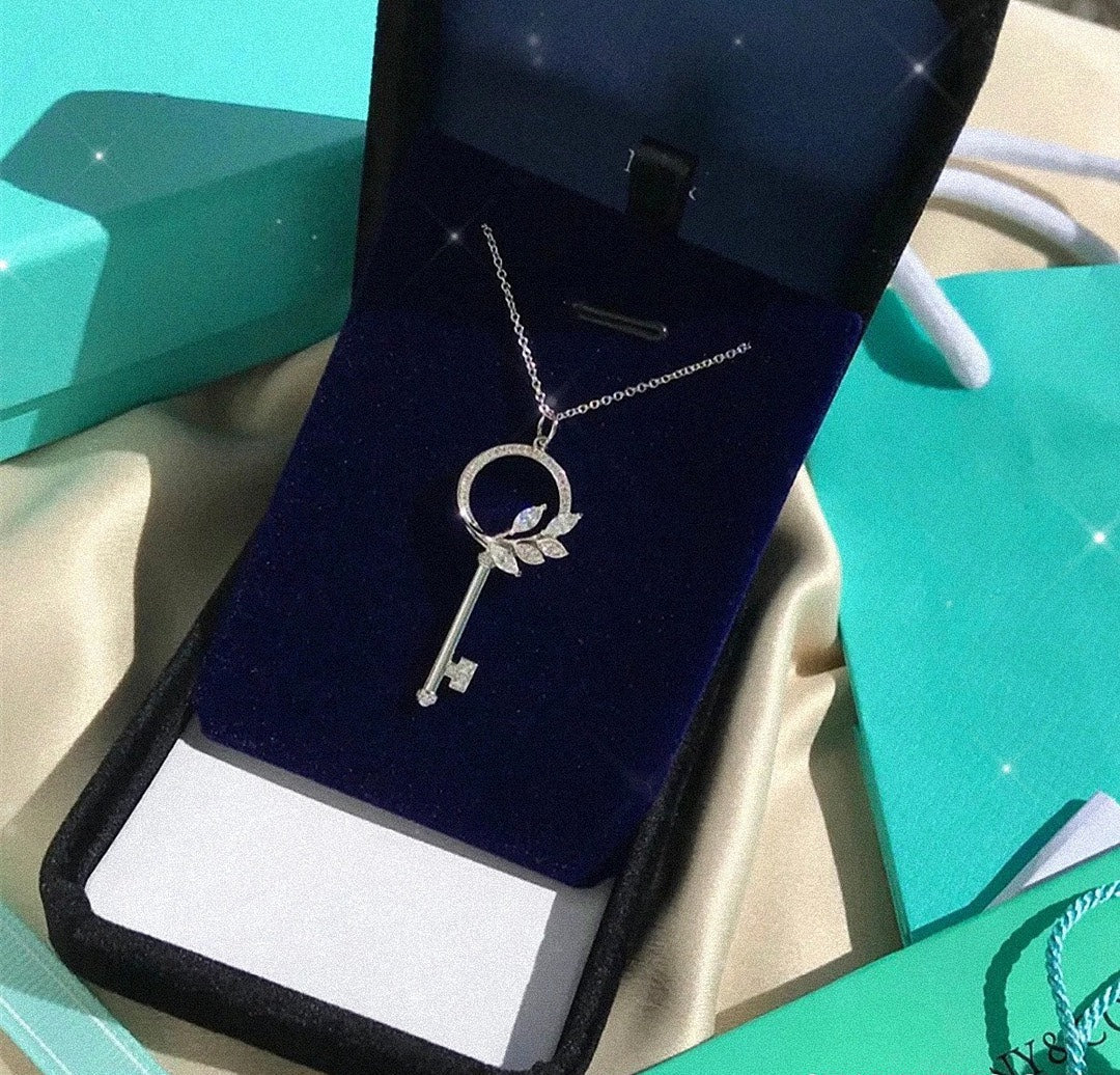 Tiffany Victoria Cubic Zirconia Pink Gold Vine Circle Key Necklace