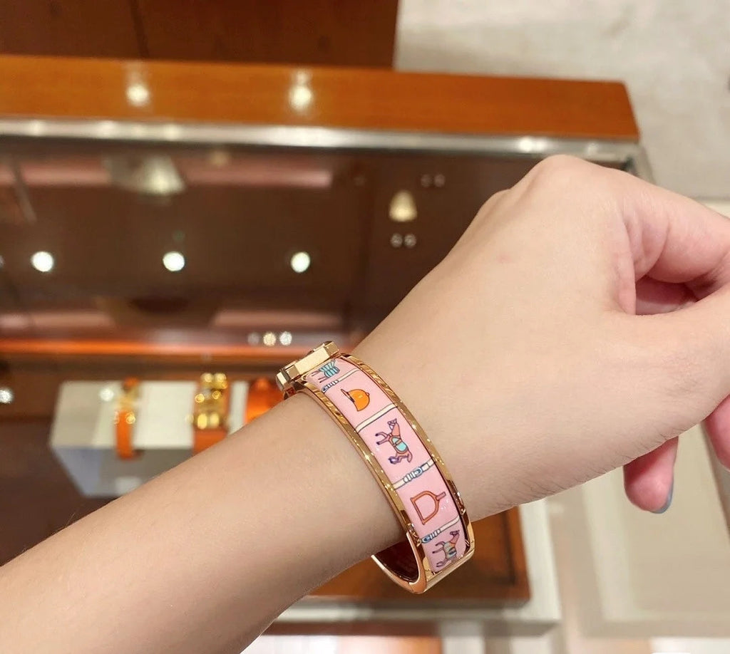 Hermes Clic Couvertures 18K Gold Bracelet
