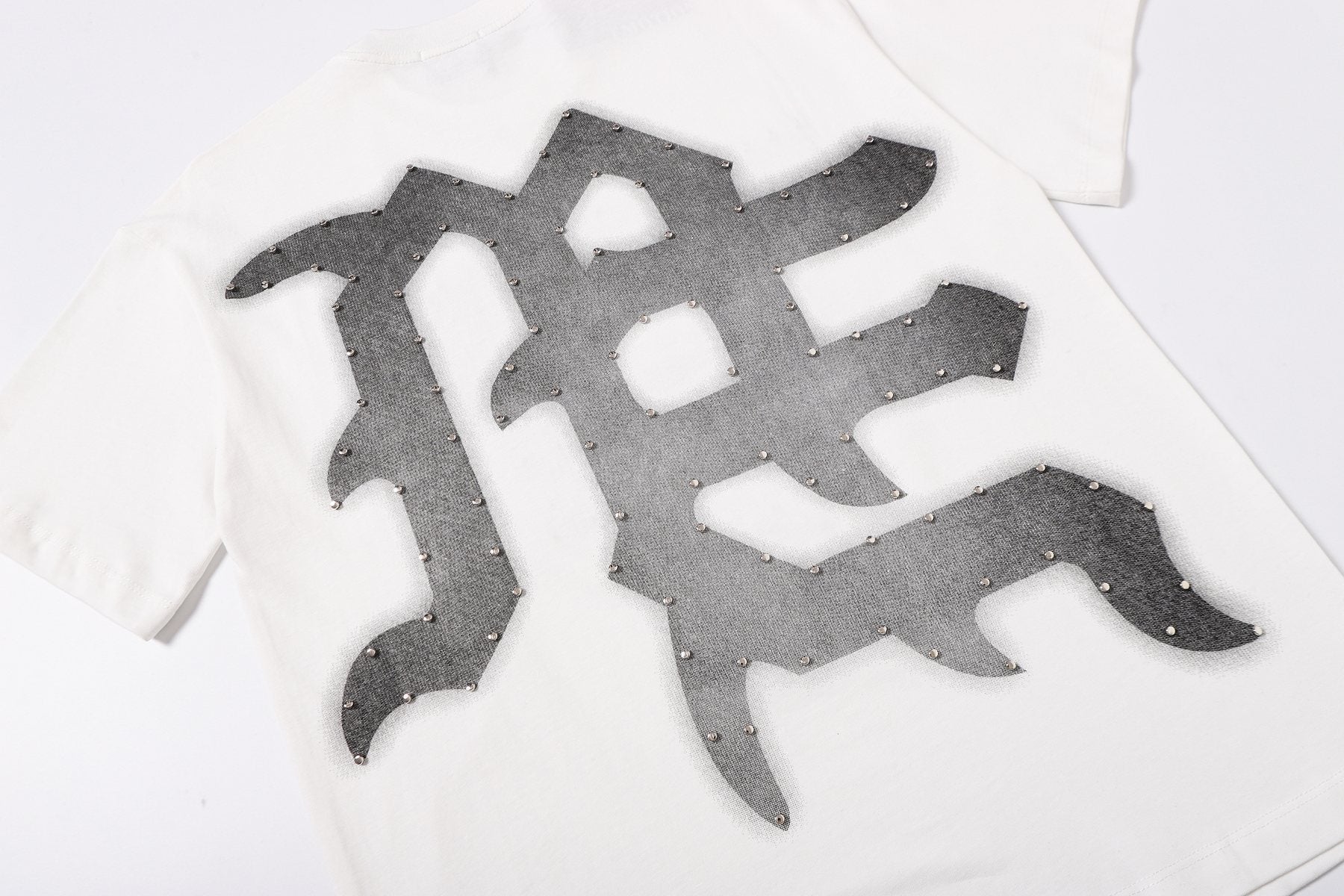 MIXED EMOTION Front Text & Back Logo T-Shirt — detail
