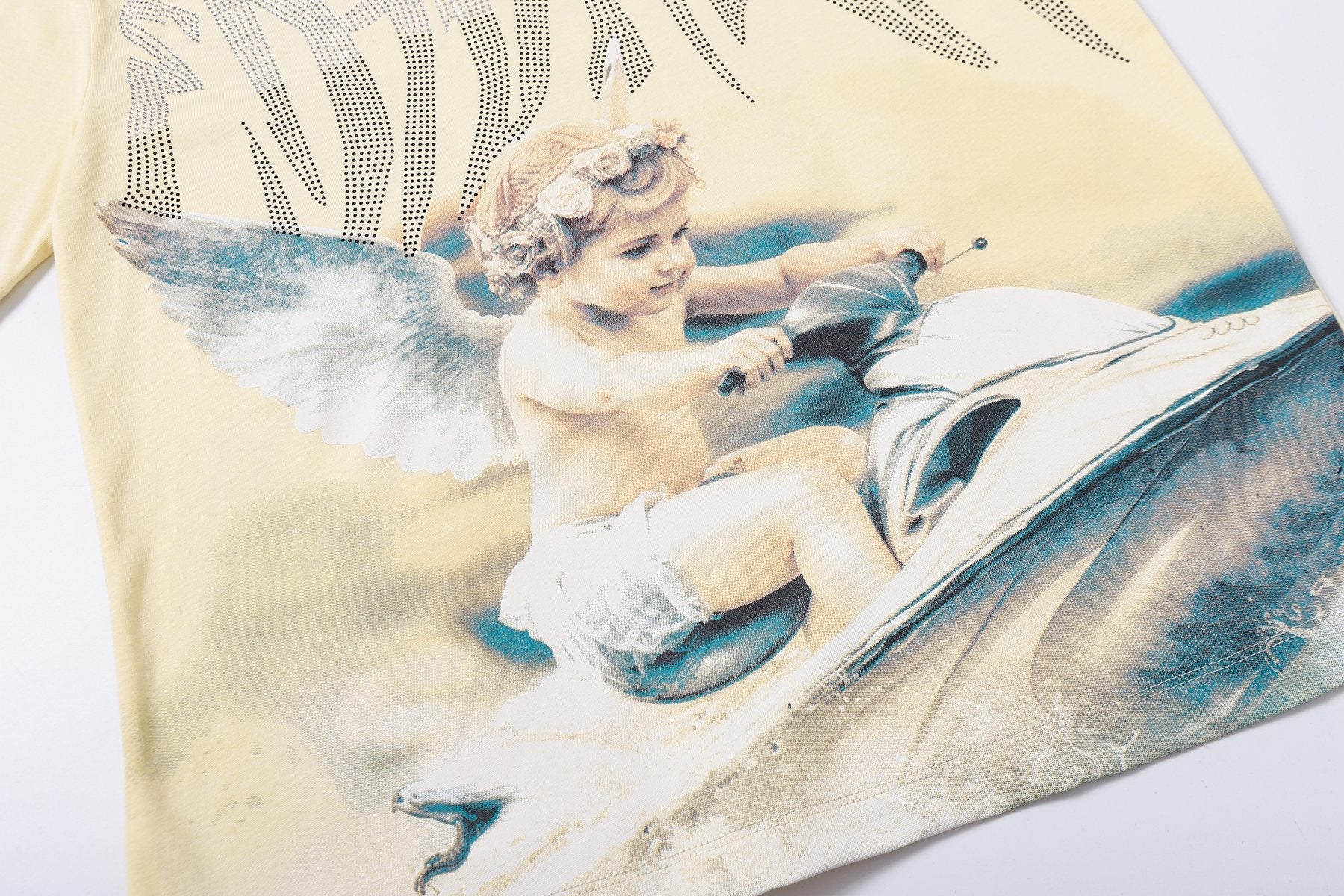MIXED EMOTION Angel Graphic Short-Sleeve T-Shirt — detail