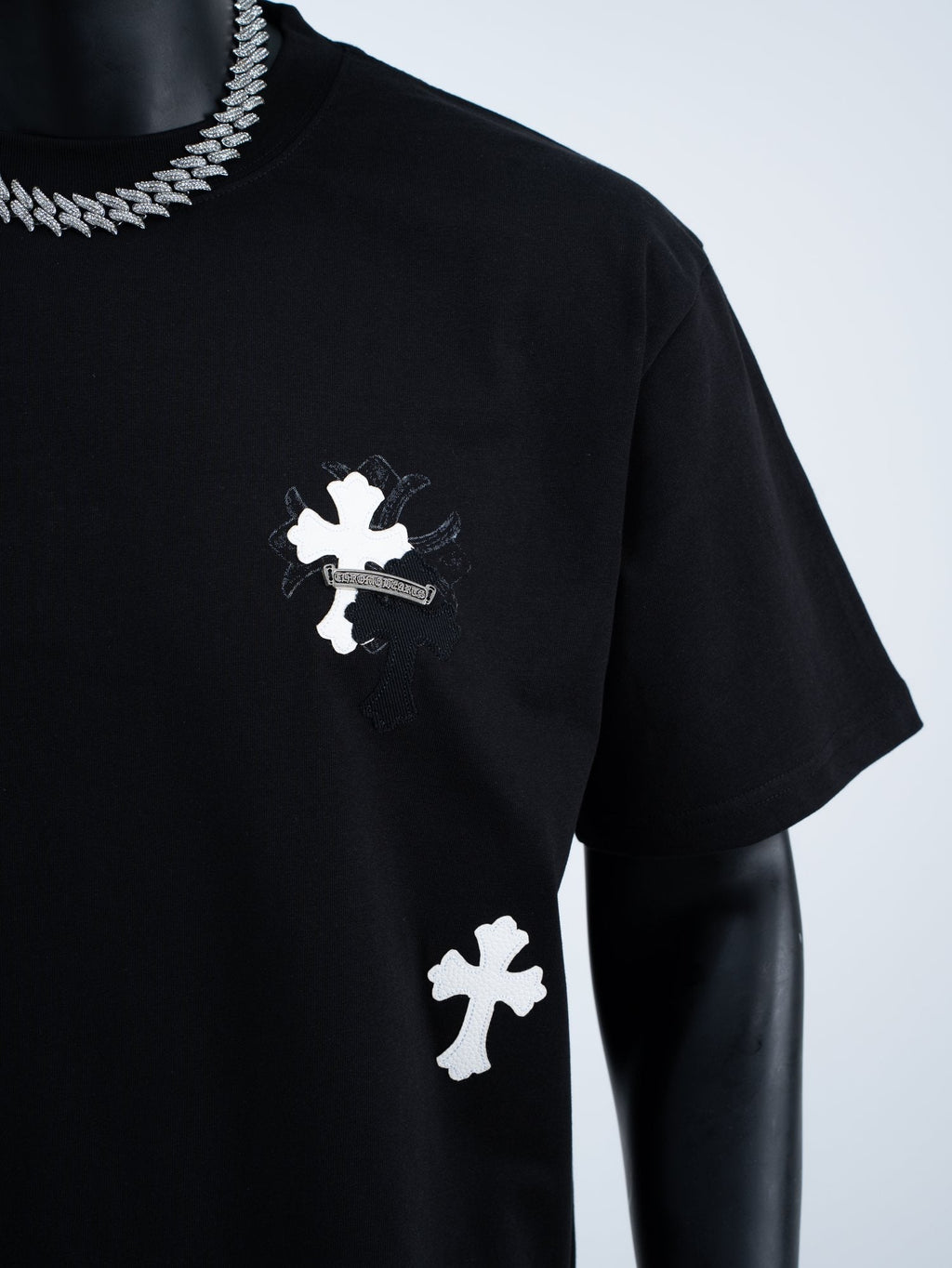 Chrome Hearts Cross Badge Graphic Short-Sleeve T-Shirt — hero