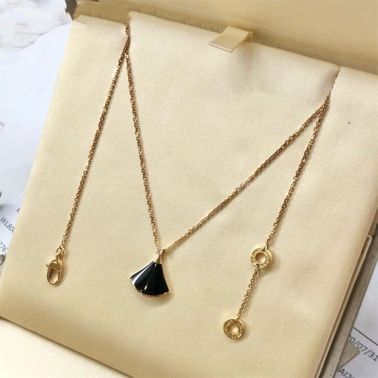 Bvlgari Dream Necklace Onyx 1 Cubic Zirconia