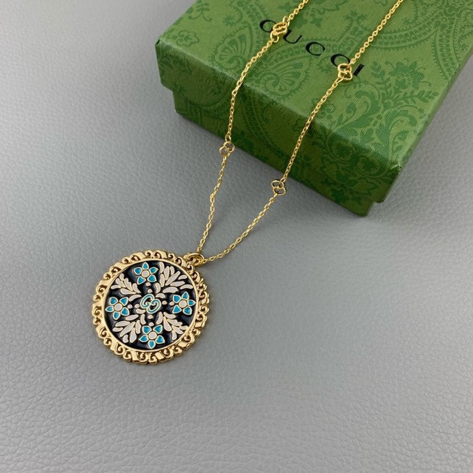 Gucci Double Iconic Floral Pendant 18K Gold Necklace